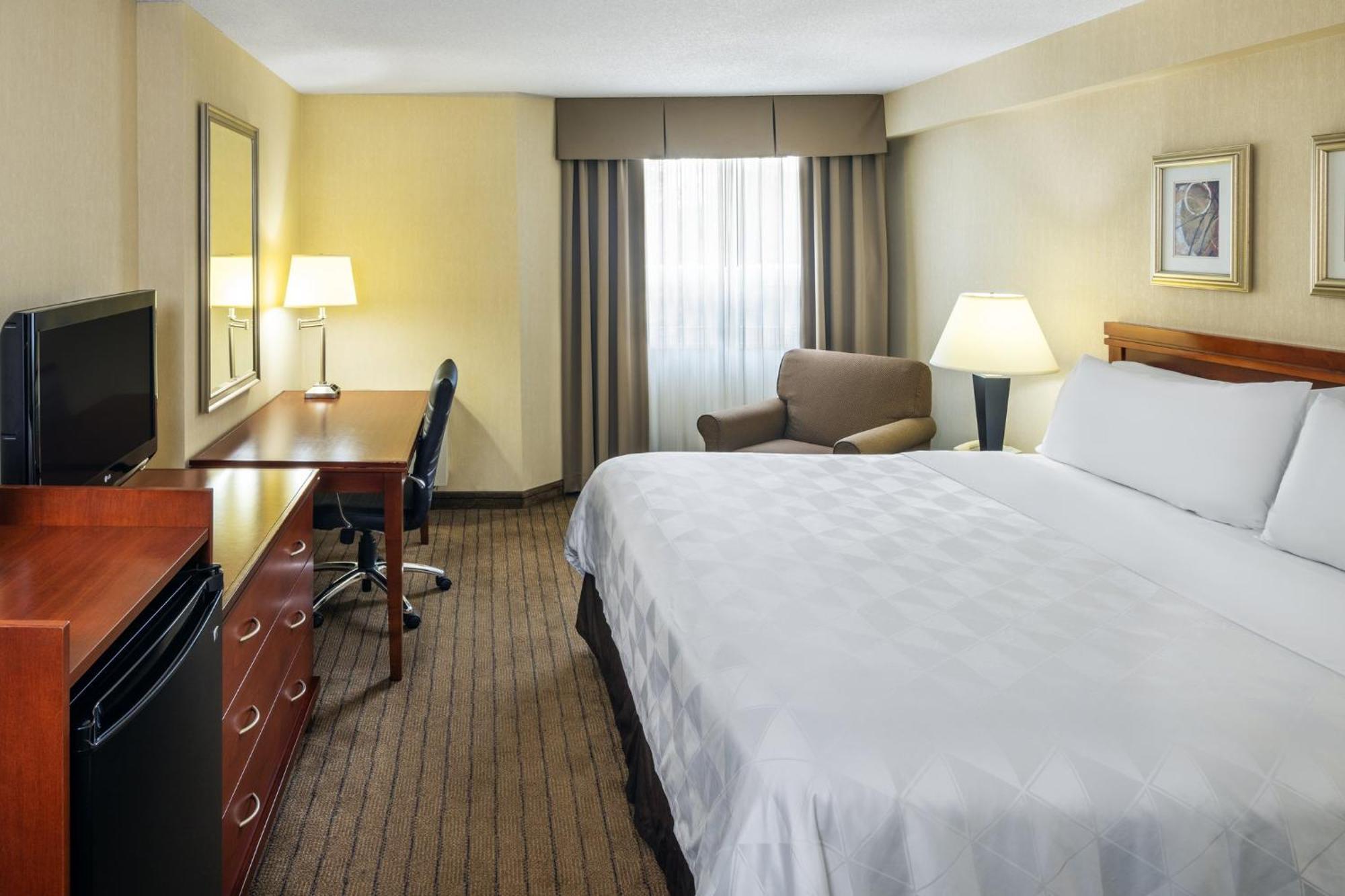 Holiday Inn Laval Montreal By Ihg Buitenkant foto