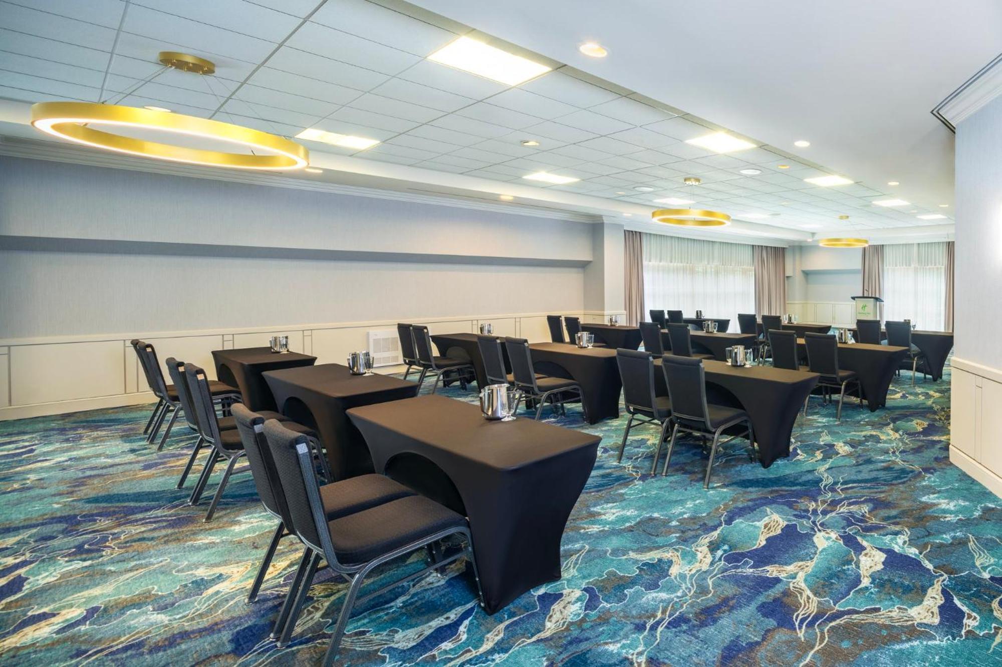 Holiday Inn Laval Montreal By Ihg Buitenkant foto