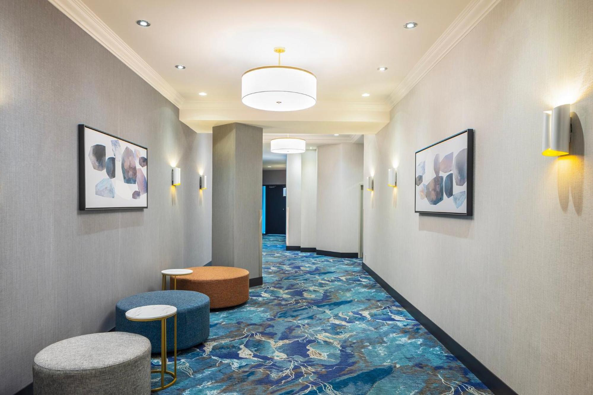 Holiday Inn Laval Montreal By Ihg Buitenkant foto