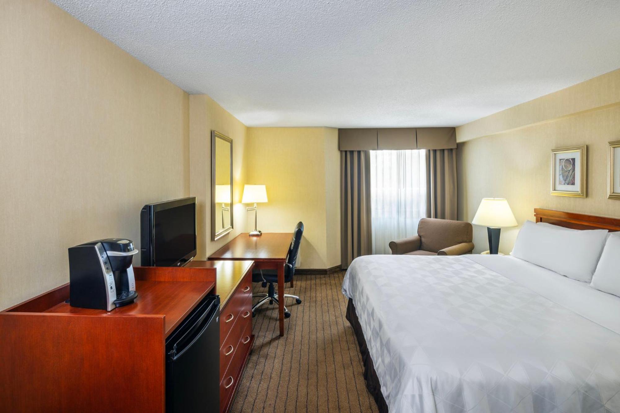 Holiday Inn Laval Montreal By Ihg Buitenkant foto