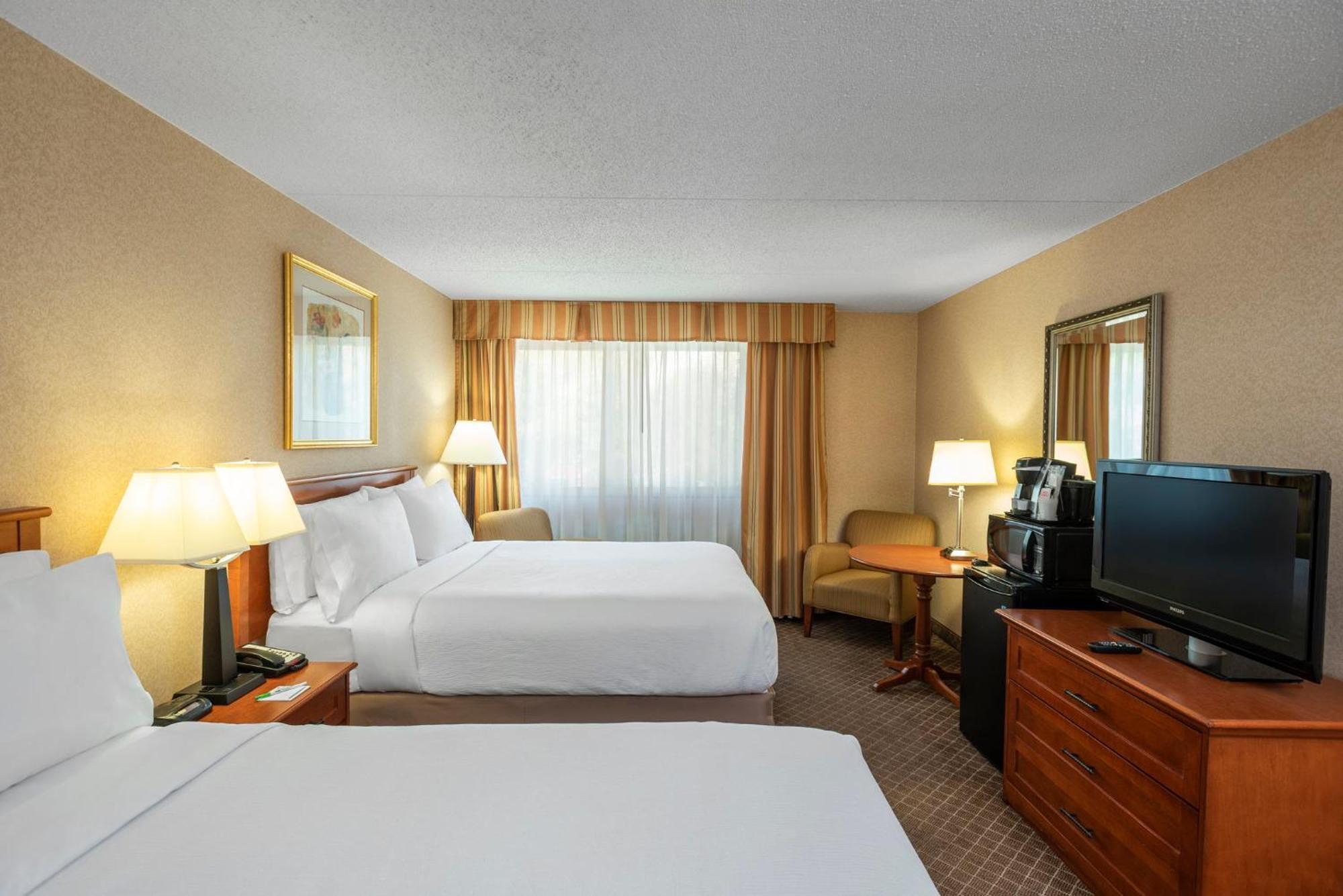 Holiday Inn Laval Montreal By Ihg Buitenkant foto