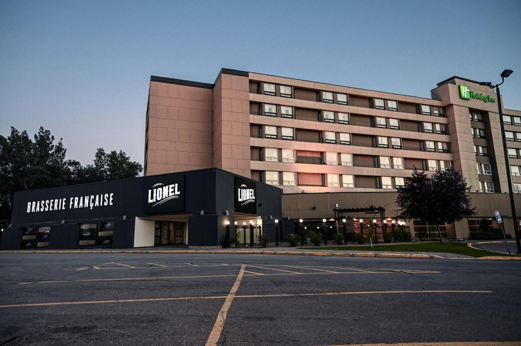 Holiday Inn Laval Montreal By Ihg Buitenkant foto