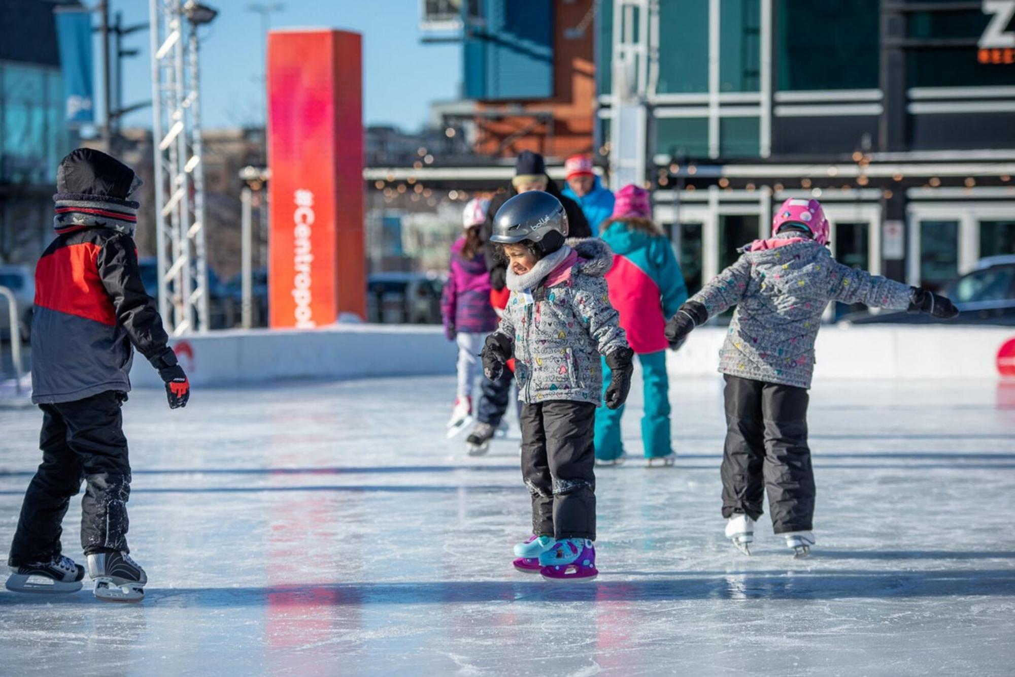 Holiday Inn Laval Montreal By Ihg Buitenkant foto